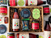 Boîte Bloody César avec mélange Mi Corazon, givrage Kanel, maïs jalapeño et haricots verts extrêmes