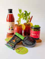 Boîte Bloody César avec produits locaux québécois Mi Corazon, Kanel et garnitures épicées artisanales