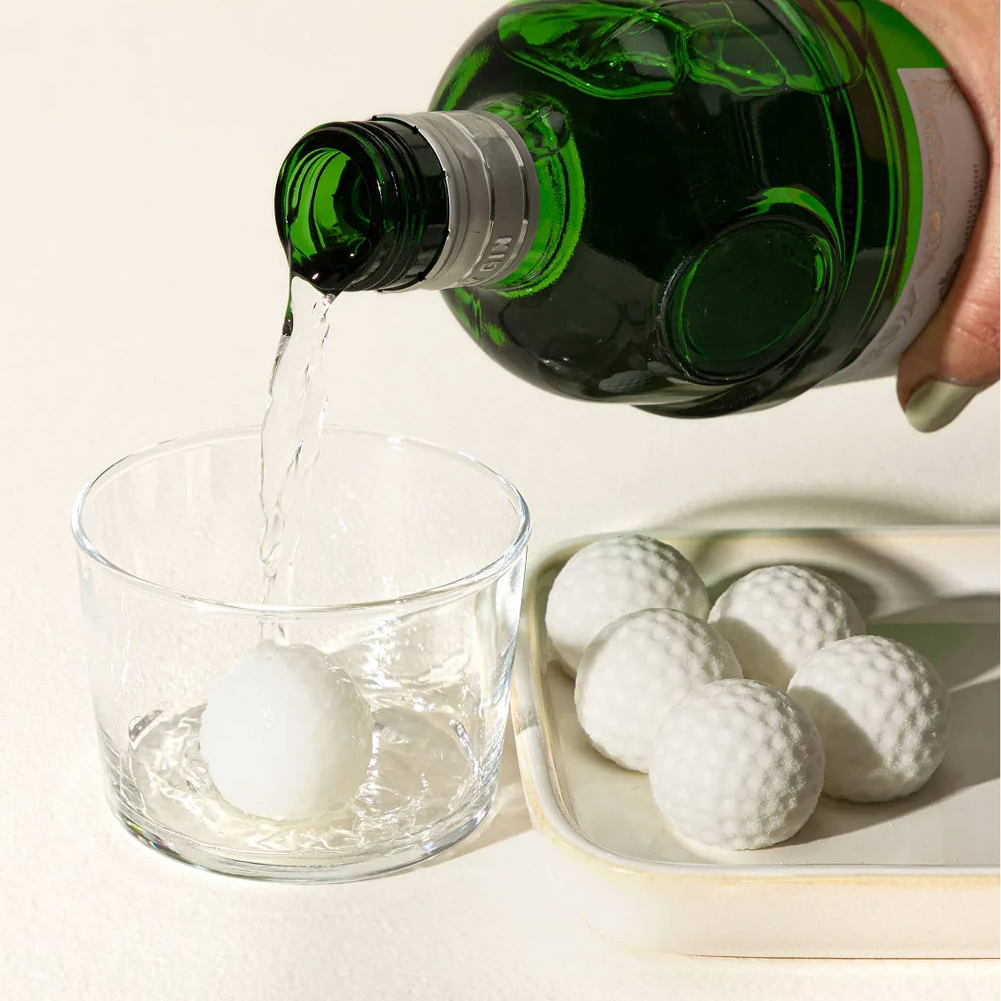 Golf Ball Gin & Tonic Cocktail Bombs