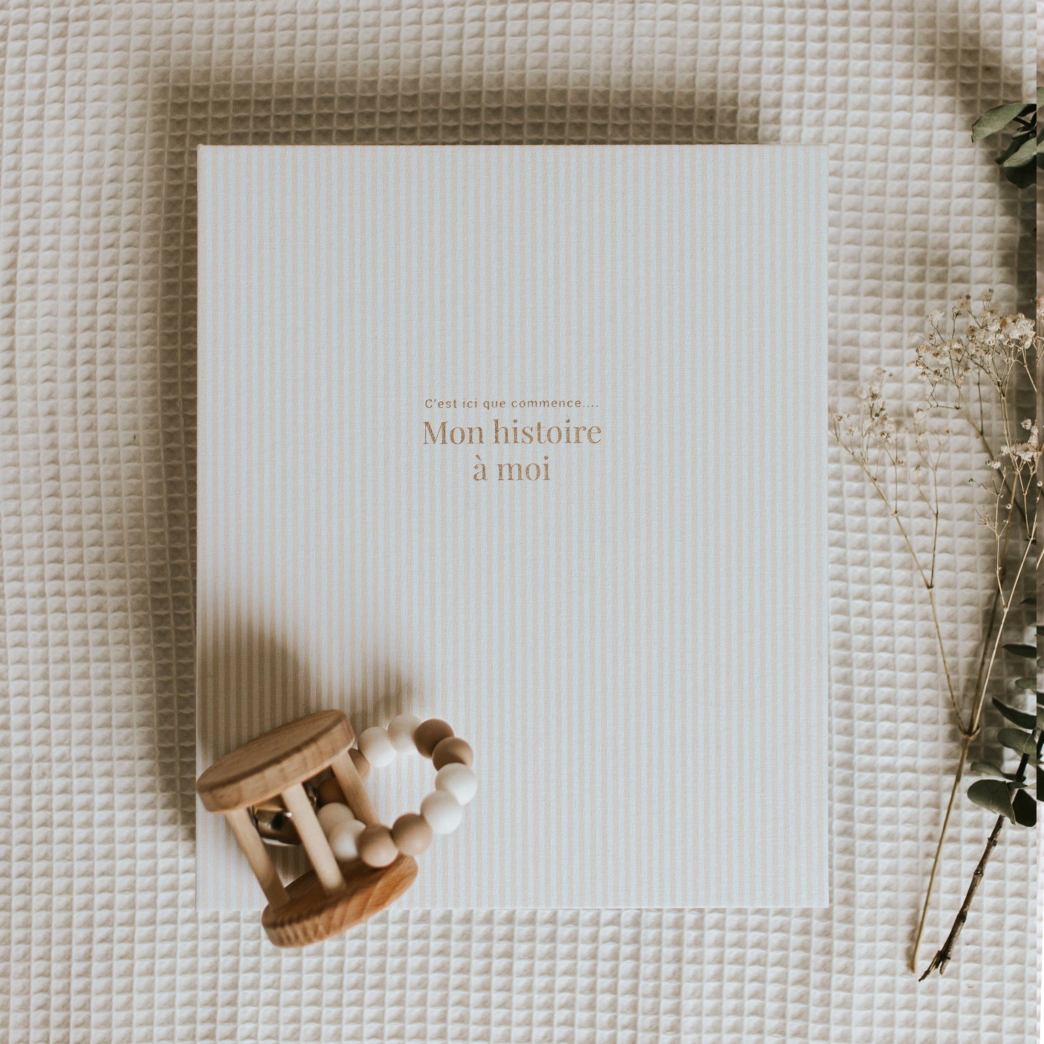 Livre de bébé Ligné Beige de Le petit tableau noir