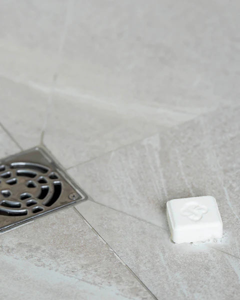 SILKNSOAK Shower Steamer – Single Tablet